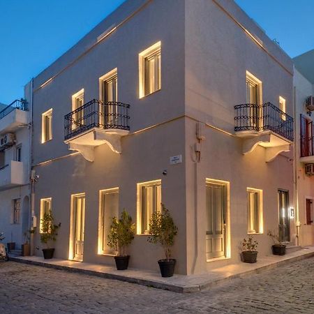 Times Elegant Rooms Ermoupoli Ngoại thất bức ảnh