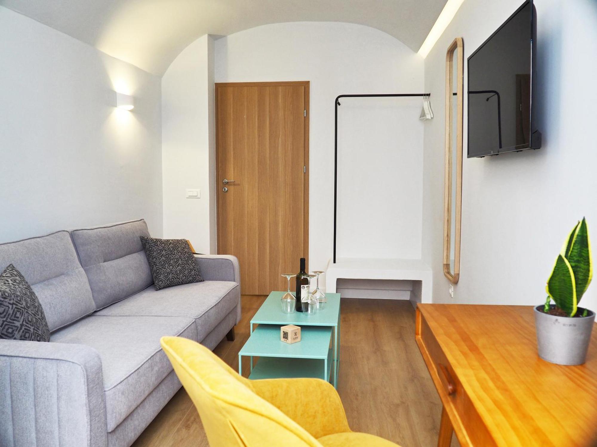 Times Elegant Rooms Ermoupoli Ngoại thất bức ảnh