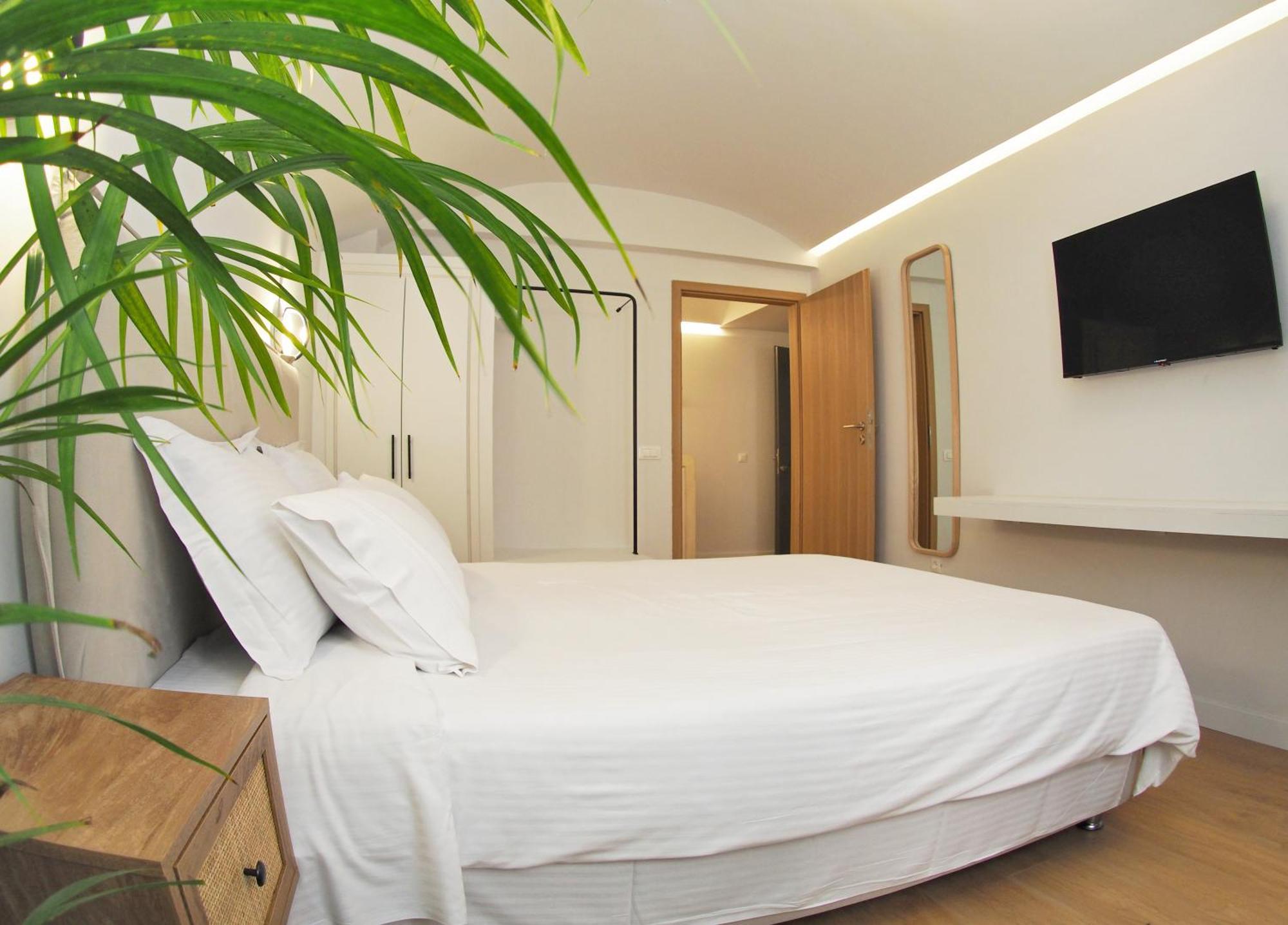 Times Elegant Rooms Ermoupoli Ngoại thất bức ảnh